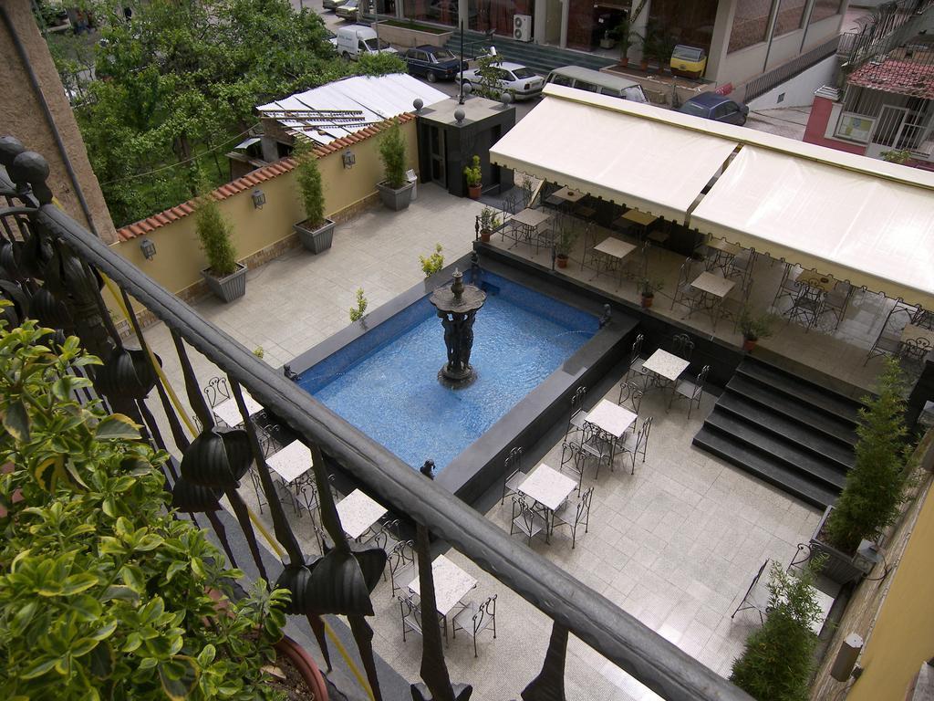 Hotel Elysee Тирана Екстериор снимка